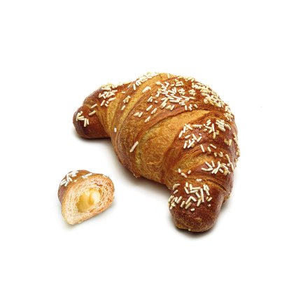 Χρυσό κρουασάν με λευκά sprinkles, δίπλα ένα μικρότερο κομμάτι κομμένο με κρεμώδη γέμιση βανίλιας.