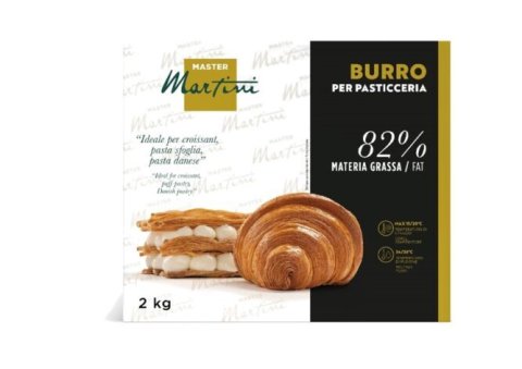 Συσκευασία Master Martini 2κ βούτυρο ζαχαροπλαστικής 82% λιπαρά, με κρουασάν και σφολιάτα με κρέμα.